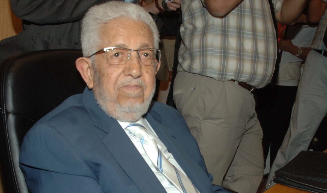 Türk siyasetinin önemli isimlerinden Recai Kutan 94 yaşında vefat etti.