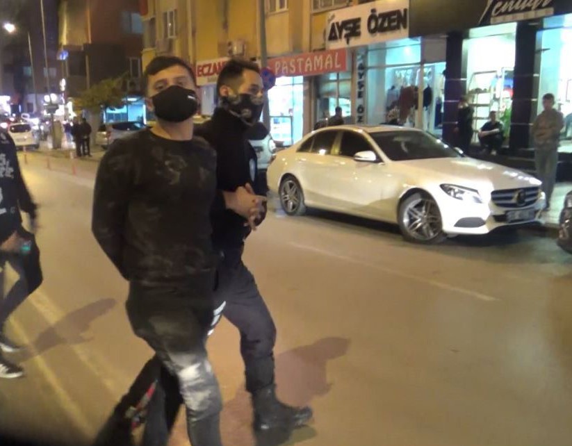 Denizli'de sosyal medya üzerinden Türkiye genelinde sahte ilanlar vererek 20