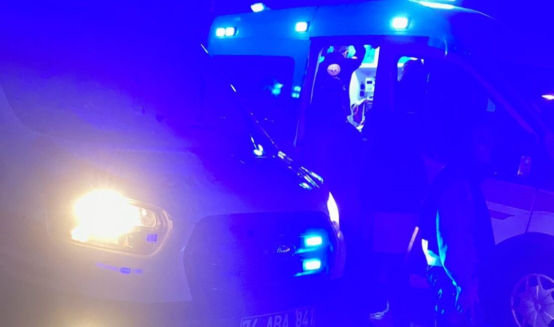 Bartın'da kız öğrenci yurdunda bulunan asansör düştü. Asansörde bulunan bir