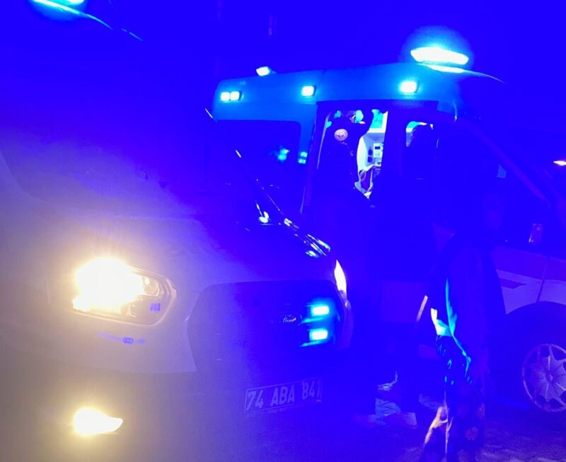 Bartın'da kız öğrenci yurdunda bulunan asansör düştü. Asansörde bulunan bir