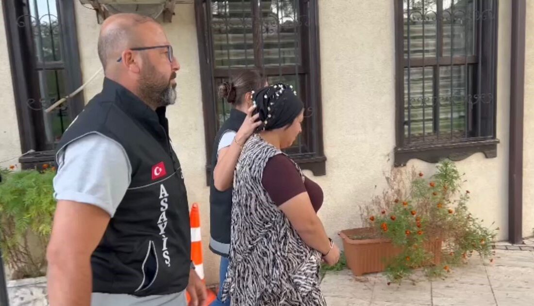 Gelinini öldürdü, kuyumcuda yakalandı! Bursa’nın Yenişehir ilçesinde gelinini öldüren 46 yaşındaki G.Y., 15 ay