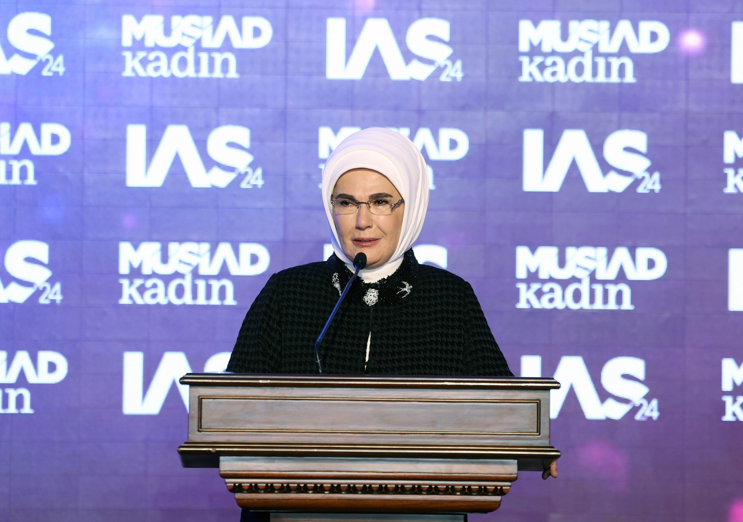 Cumhurbaşkanı Recep Tayyip Erdoğan’ın eşi Emine Erdoğan, 'Uluslararası Farkındalık Zirvesi'nde