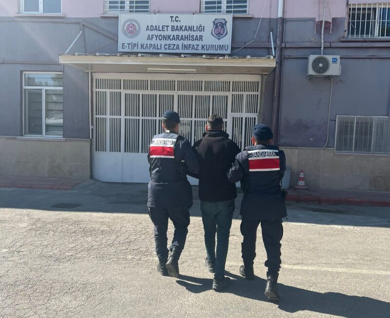 Afyonkarahisar’ın Sülümenli Beldesi’nde hakkında hırsızlık suçundan 9 yıl 6 ay