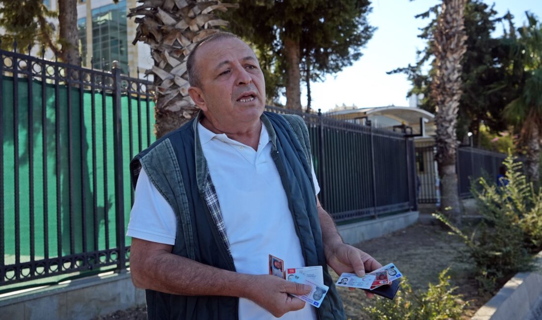 Antalya'da doğumunda adı ve cinsiyetinin yanlış yazdırılmasıyla başlayan hatalar zinciri