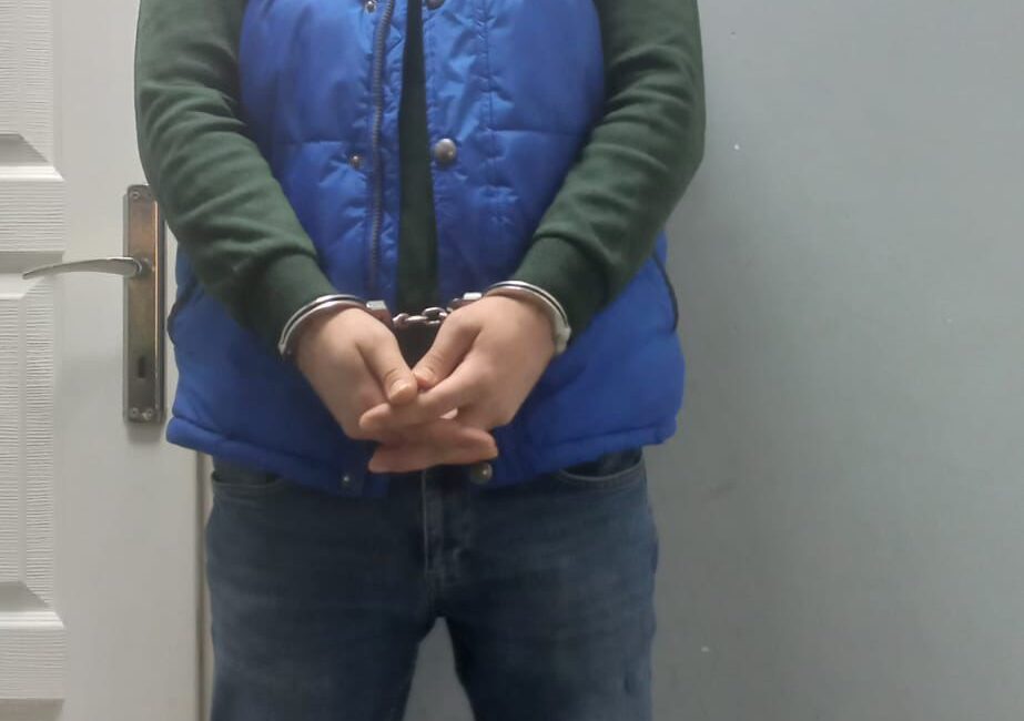 Afyonkarahisar’da hapis cezalarıyla aranan 2 şahıs polis tarafından yakalandı. Afyonkarahisar