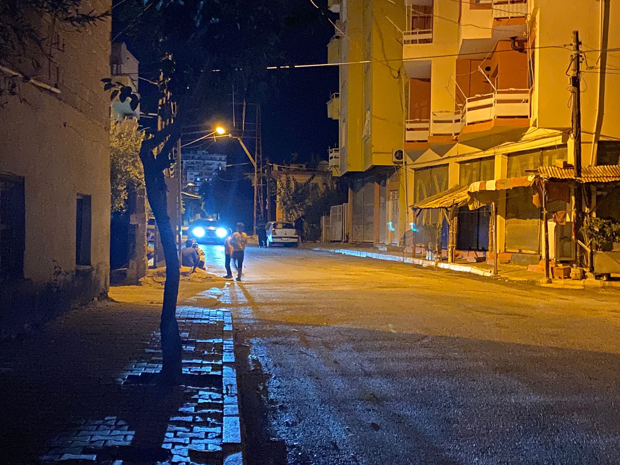 Adana'nın Kozan ilçesinde 5 büyüklüğünde deprem meydana geldi. Deprem çevre