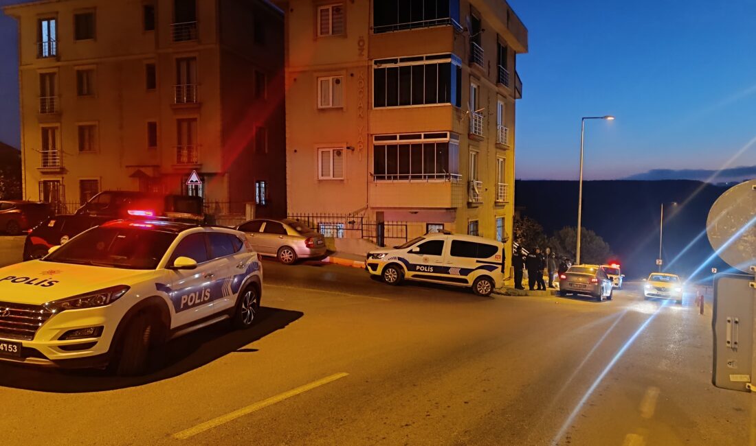 Pendik'te bir şahıs, tartıştığı 18 yaşındaki kuzenini önce darp ederek