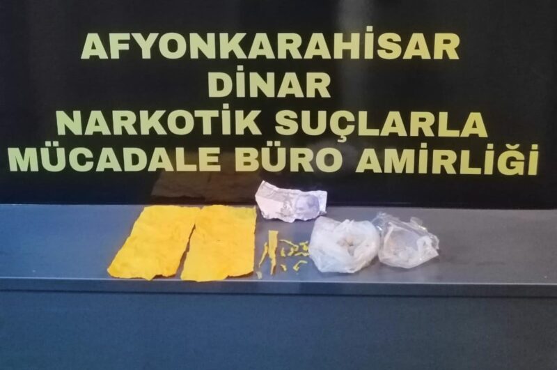  Afyonkarahisar’da polis tarafından bir adrese yapılan uyuşturucu baskınında değişik türlerde