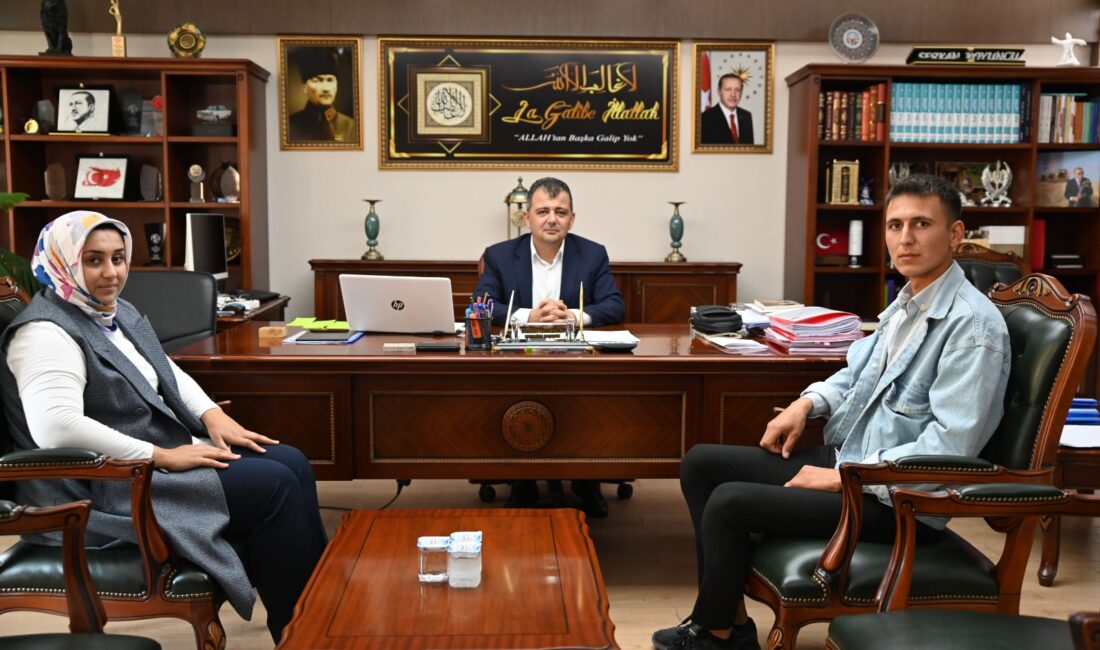 Emirdağ Belediyesi Sürekli Eğitim ve Etüt Merkezindeki destek kurslarından faydalanıp