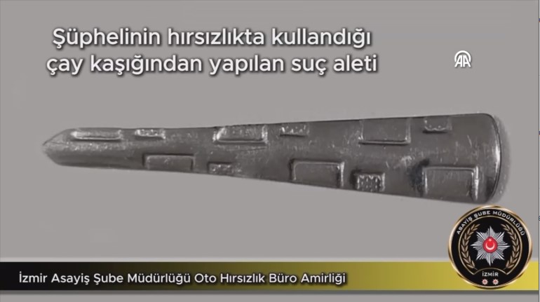  İzmir’in Konak ilçesinde çay kaşığından tasarladığı aparatla çalıştırdığı otomobilleri çaldığı