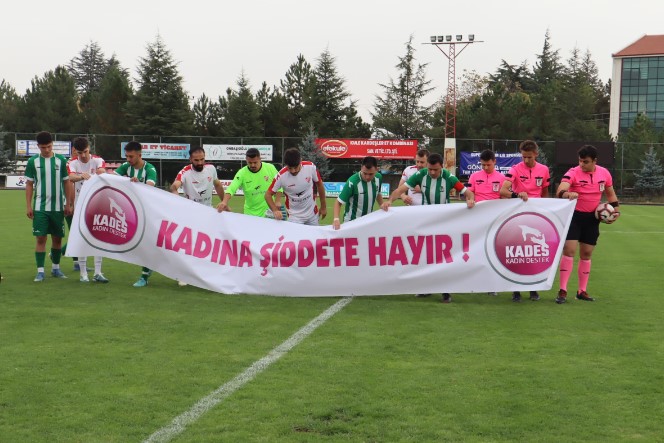 Afyonkarahisar Süper Amatör Lig’de mücadele eden Şuhut Belediye Hisarspor ve