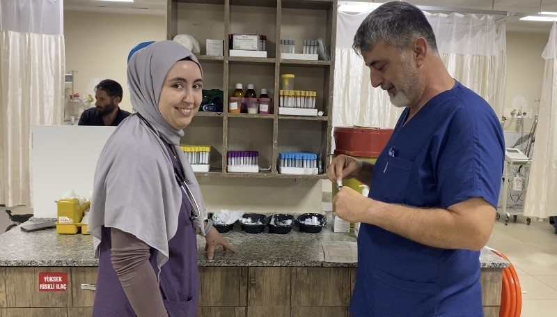 Manisa’nın Alaşehir Devlet Hastanesinde görevli sağlık personeli Şevket Karaman’ın kızı