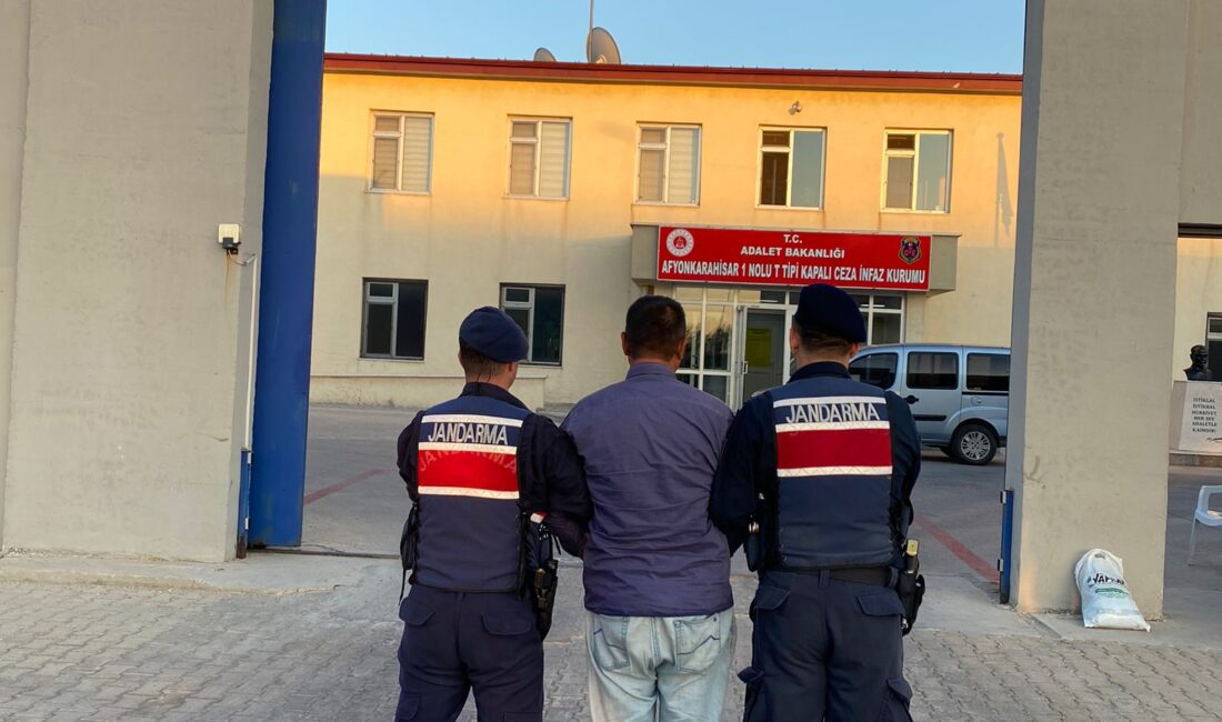Afyonkarahisar İl Jandarma Komutanlığı, aranan şahısların tespiti ve yakalanmasına yönelik