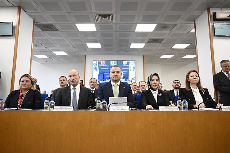 Türkiye Cumhuriyet Merkez Bankası (TCMB) Başkanı Fatih Karahan, “Mevduat gelişmeleri,