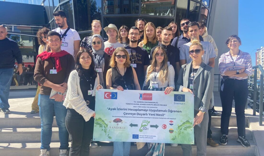 
Erasmus Avrupa Birliği Projesi kapsamında Hırvatistan ve Litvanya'dan gelen öğrenciler,