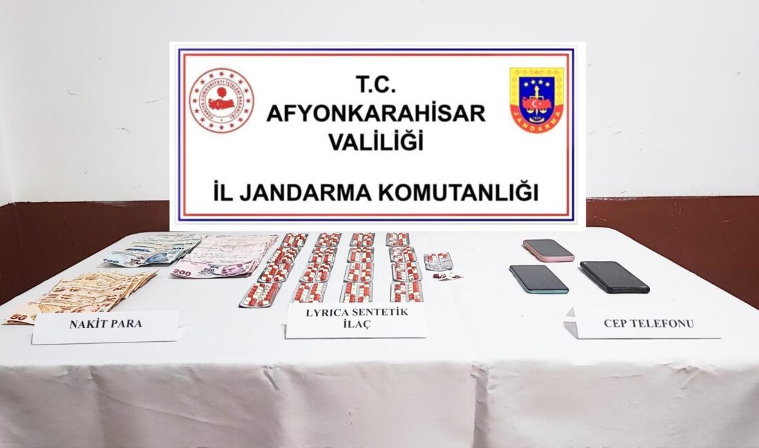 Afyonkarahisar İl Jandarma Komutanlığı, uyuşturucu ile mücadele kapsamında yaptığı çalışmalarla