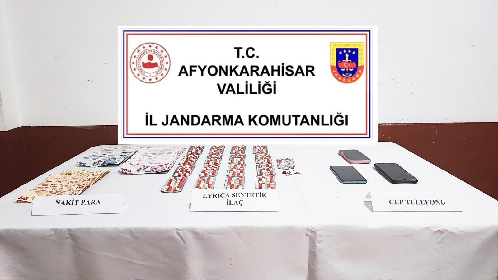 Afyonkarahisar İl Jandarma Komutanlığı, uyuşturucu ile mücadele kapsamında yaptığı çalışmalarla