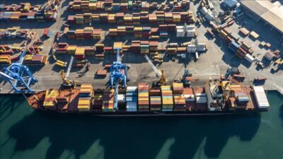 Türkiye, limanlar ile organize sanayi bölgelerini (OSB) demir yollarıyla birbirine