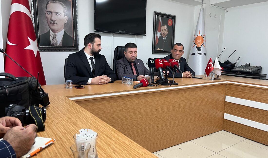 AK Parti Afyonkarahisar İl Başkanlığı, basın toplantısı düzenleyerek ulusal ve