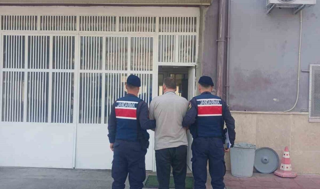 Afyonkarahisar’da aranan şahıs yakalandı Afyonkarahisar’da çeşitli suçlardan aranan ve hakkında 12 yıl 10 ay
