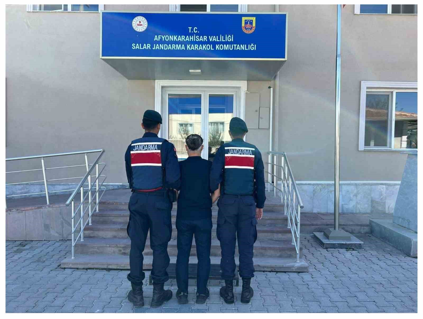 AFYONKARAHİSAR’DA ÖRGÜT ÜYESİ YAKALANDI