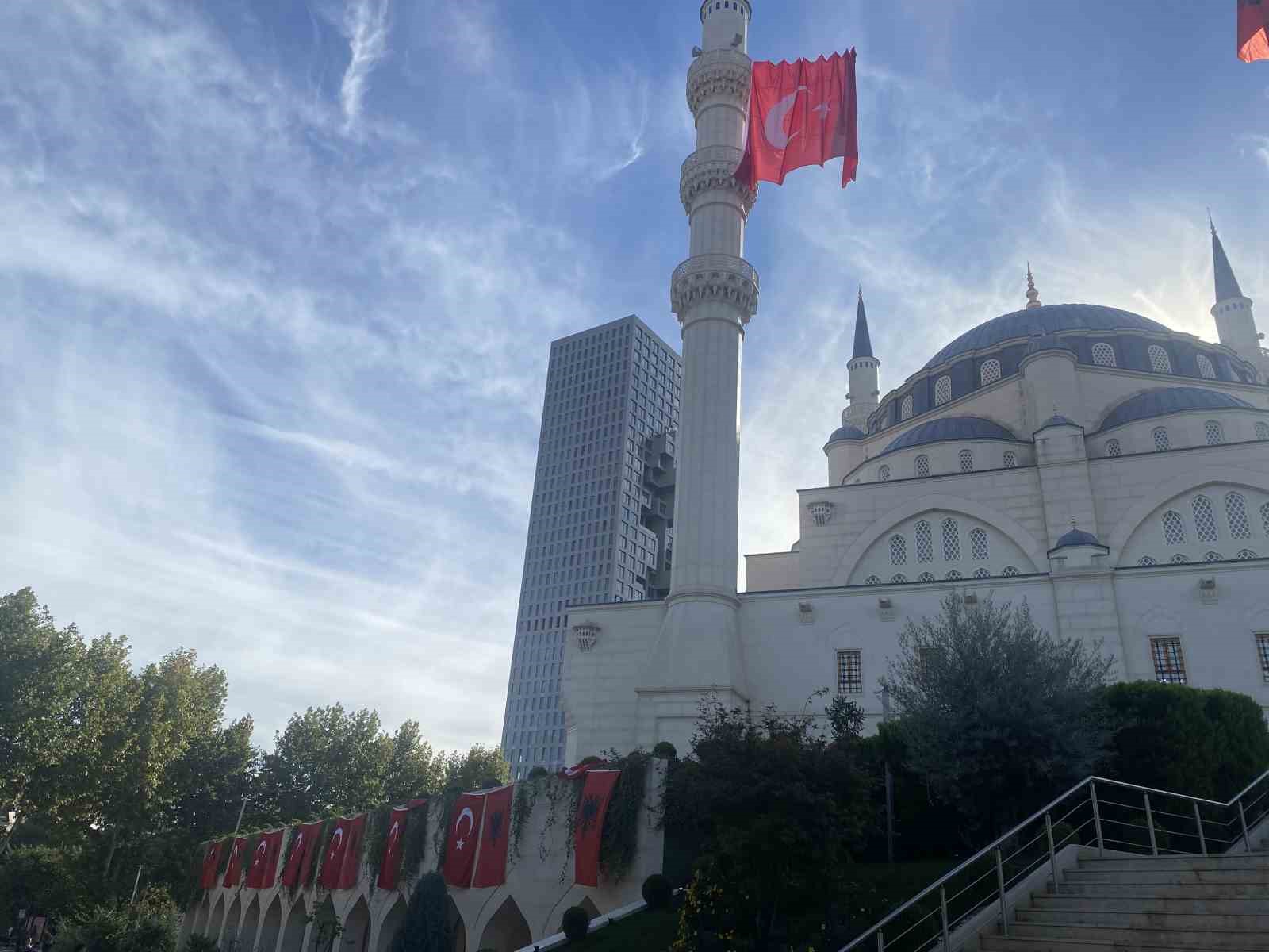 CUMHURBAŞKANI RECEP TAYYİP ERDOĞAN, 10 EKİM’DE ARNAVUTLUK’UN BAŞKENTİ TİRAN’DA YAPIMI