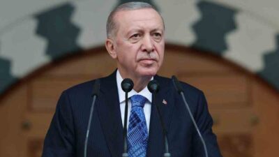 Cumhurbaşkanı Erdoğan, "Ufkumuzu açan fikirleriyle, hepimize emsal teşkil eden mücadele