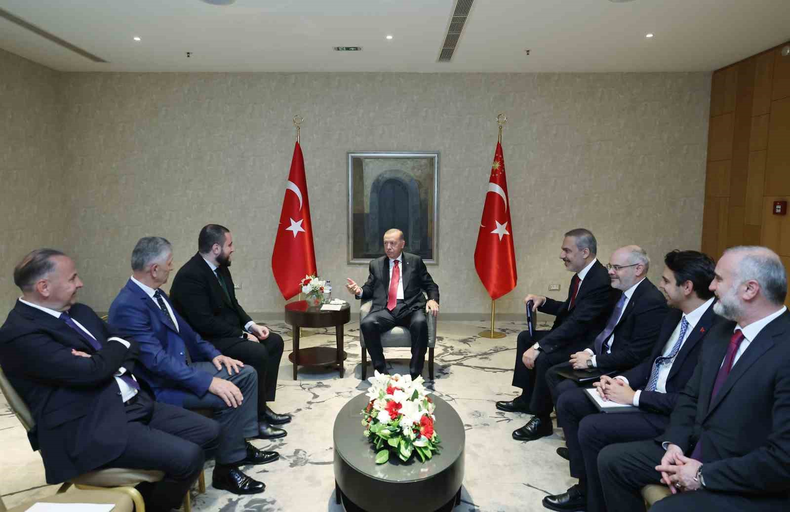 Cumhurbaşkanı Recep Tayyip Erdoğan, Belgrad temasları çerçevesinde Sırbistan’da Boşnakların yoğun