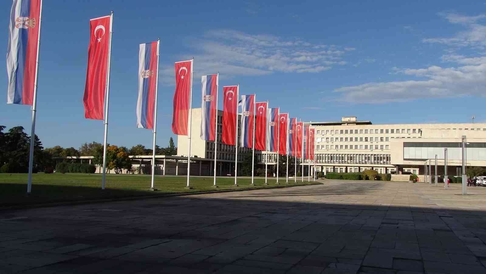 Cumhurbaşkanı Recep Tayyip Erdoğan’ın ziyareti öncesi Sırbistan’ın başkenti Belgrad’da sokaklar