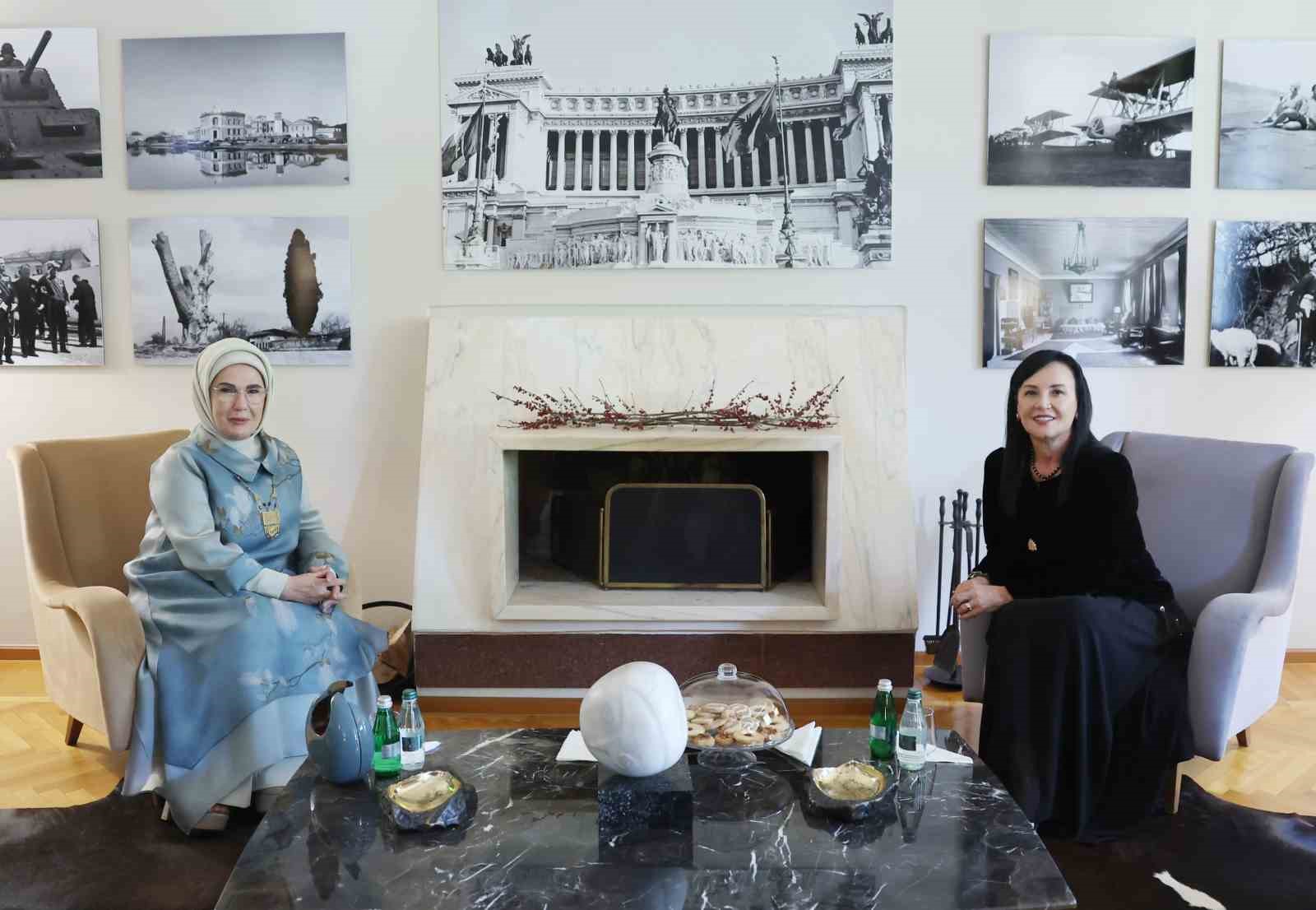 CUMHURBAŞKANI RECEP TAYYİP ERDOĞAN'IN EŞİ EMİNE ERDOĞAN, ARNAVUTLUK BAŞBAKANI EDİ
