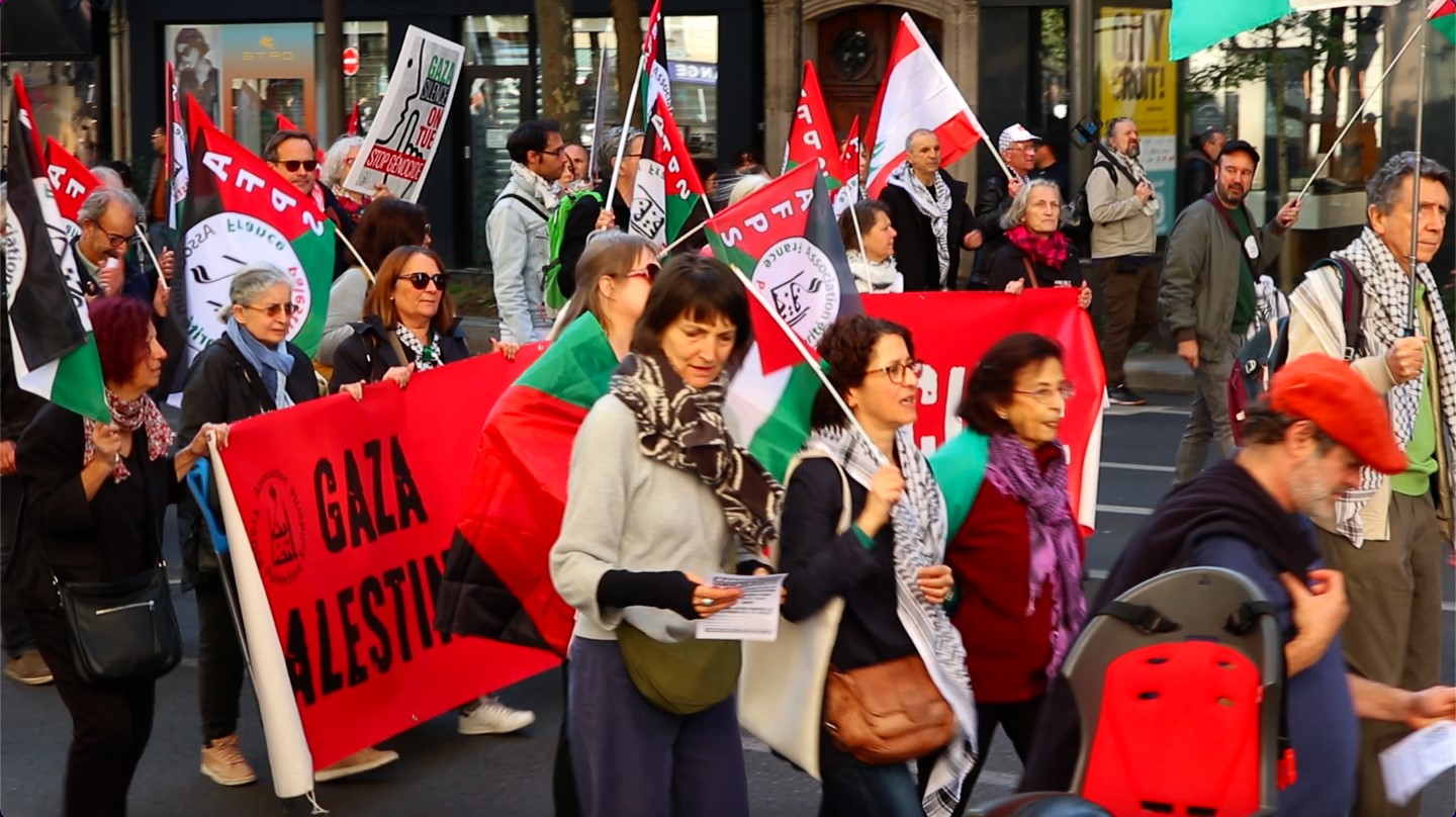 FRANSA'DA BİNLERCE KİŞİDEN GAZZE VE LÜBNAN'A SALDIRAN İSRAİL'E PROTESTO