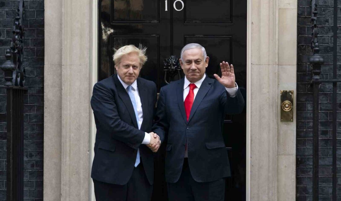 İNGİLTERE'NİN ESKİ BAŞBAKANI JOHNSON: “NETANYAHU'NUN KULLANDIĞI ŞAHSİ BANYOMDA DİNLEME CİHAZI
