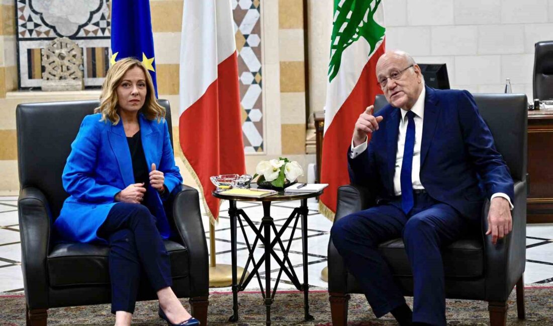İtalya Başbakanı Giorgia Meloni, Lübnan Başbakanı Necib Mikati ile düzenlediği