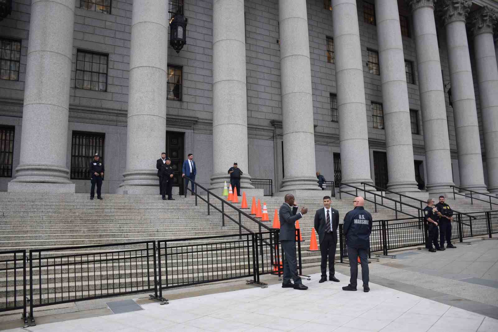 NEW YORK BELEDİYE BAŞKANI ADAMS, HAKKINDAKİ SUÇLAMALARLA İLGİLİ İKİNCİ KEZ