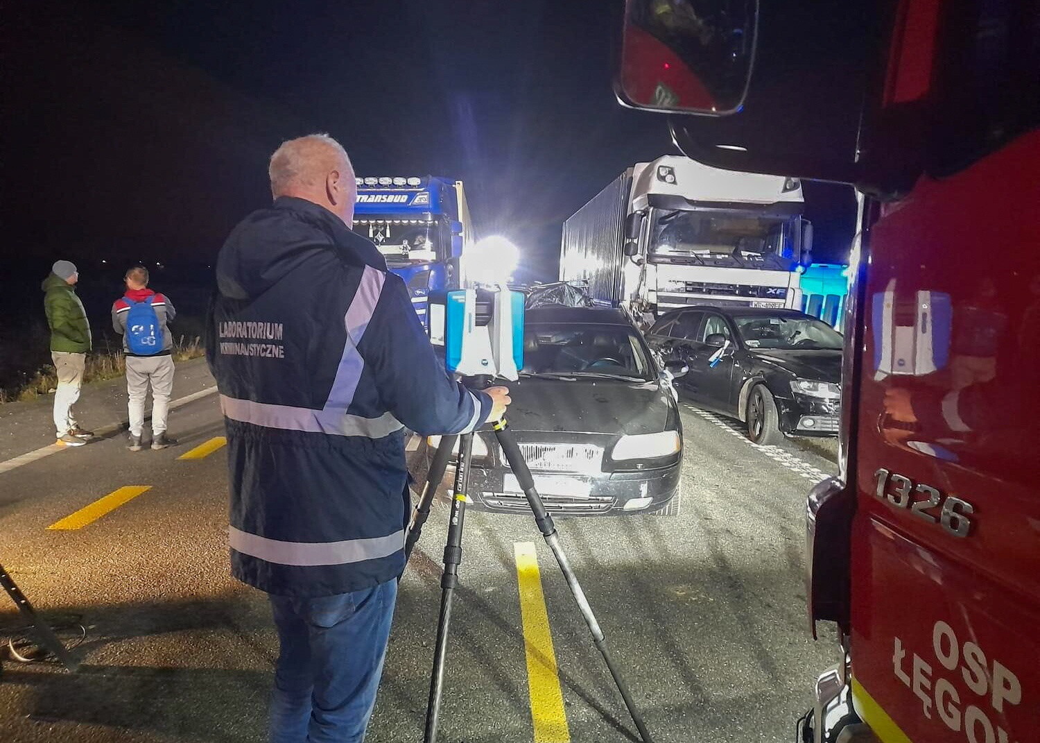 Polonya’nın Gdansk şehri yakınlarında 21 aracın karıştığı zincirleme trafik kazasında