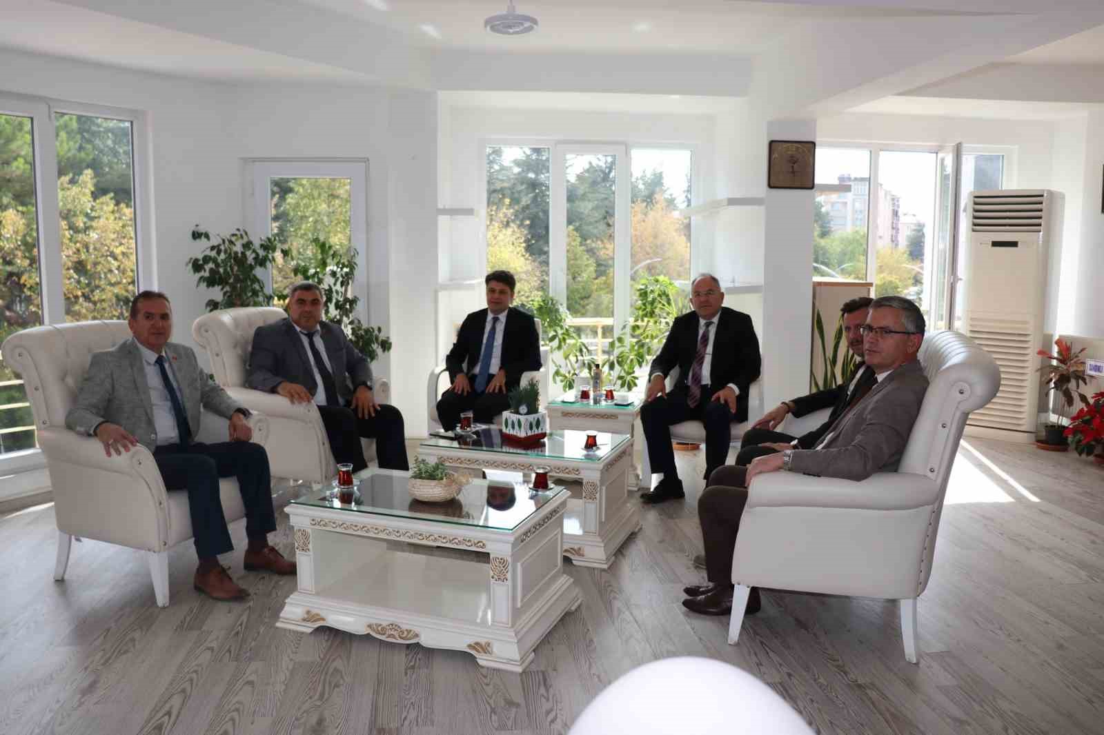 İl Milli Eğitim Müdürü Miraç Sünnetci, Sandıklı Kaymakamı Önder Çengel’i