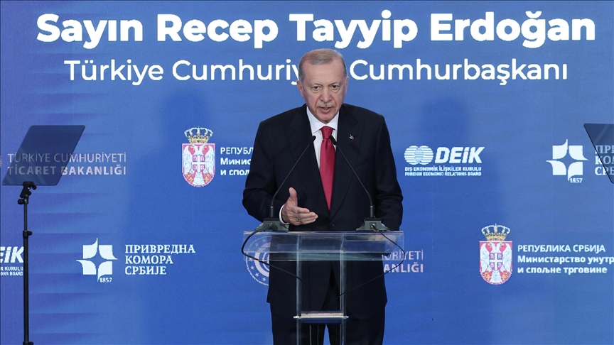 Cumhurbaşkanı Erdoğan, “Sırbistan’dan ülkemize yatırım yapacak müteşebbislere kapımız açıktır.” dedi.