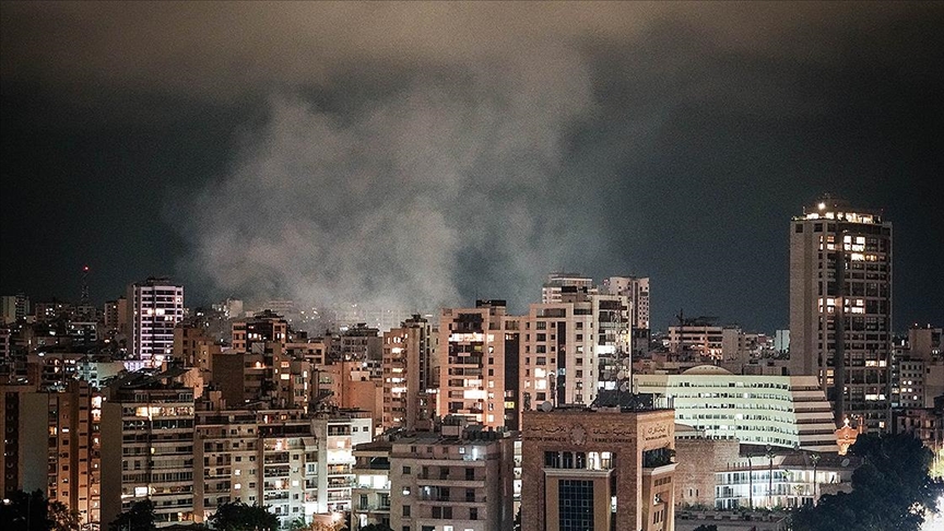 İsrail ordusunun Lübnan’ın başkenti Beyrut’un merkezine düzenlediği saldırıda 22 kişinin
