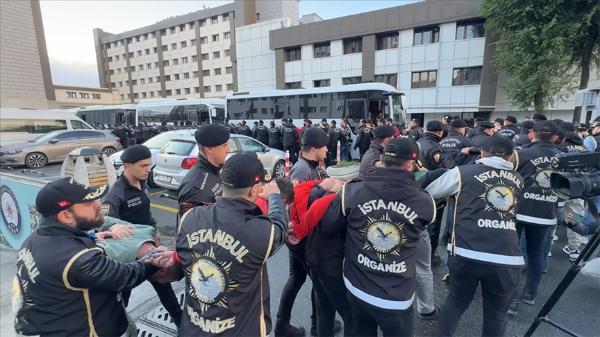 İstanbul’da, iki ayrı organize suç örgütüne yönelik düzenlenen “Kuyu-36” operasyonlarında