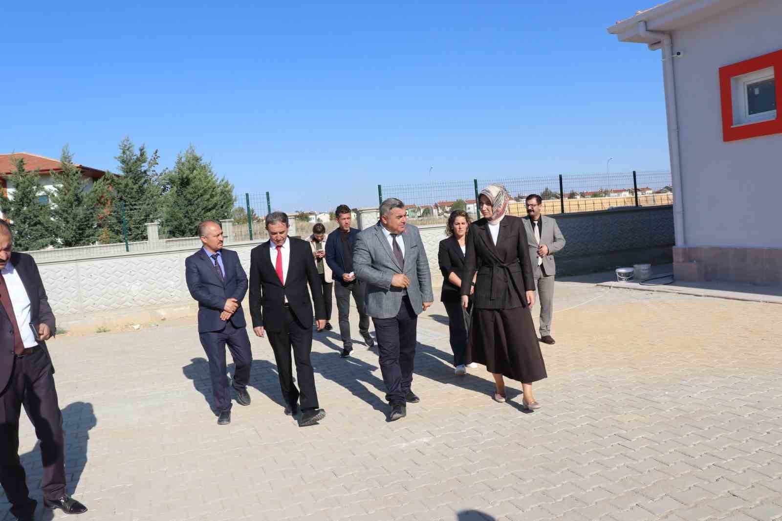 Vali Doç. Dr. Kübra Güran Yiğitbaşı, İl Milli Eğitim Müdürü