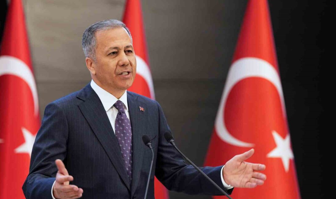 İçişleri Bakanı Ali Yerlikaya, 22 ilde FETÖ'ye yönelik son 1