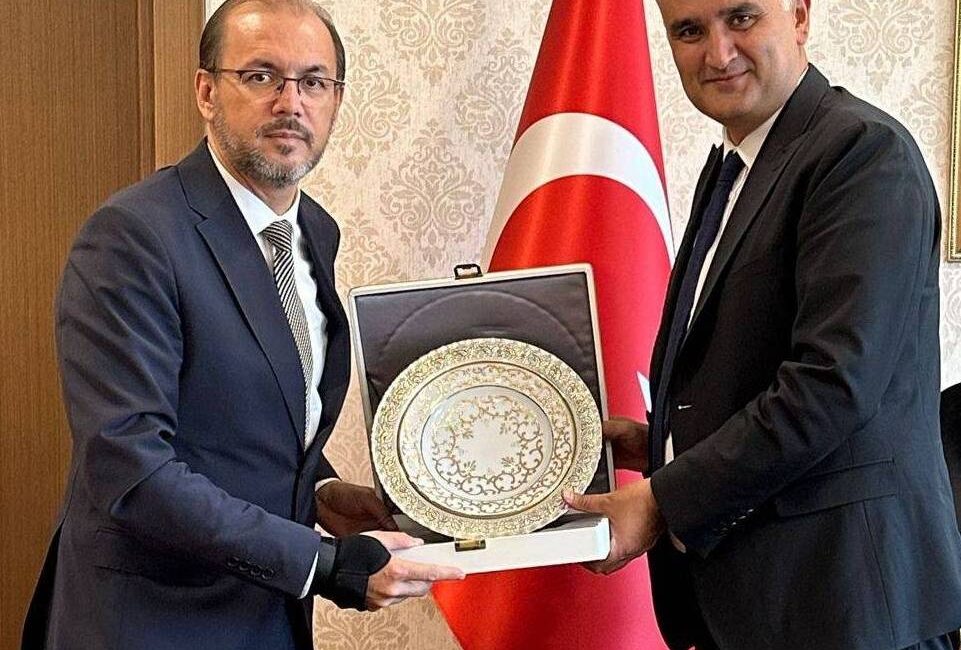 Ankara’da temaslarda bulunan Afyonkarahisar Sağlık Bilimleri Üniversitesi Rektörü Prof. Dr.