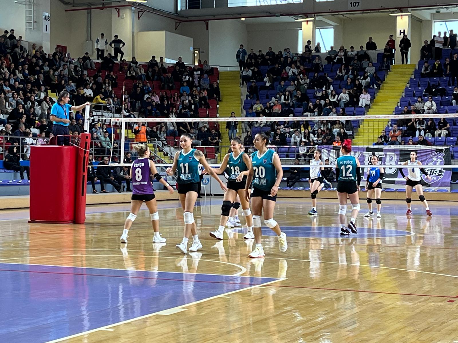Türkiye Voleybol Federasyonu Kadınlar 2. Ligi’nde mücadele eden Afyon Belediye