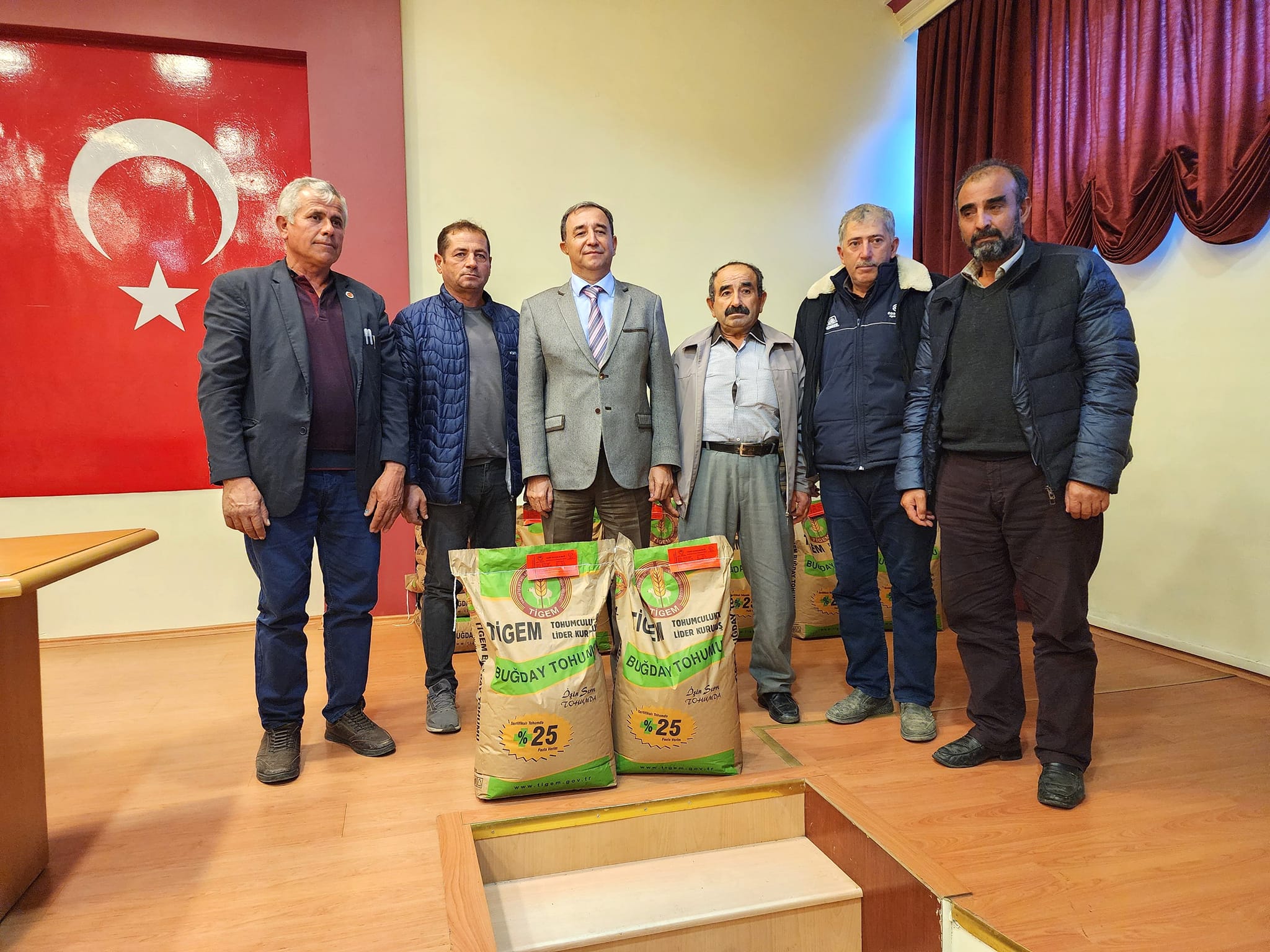 Afyonkarahisar Tarım ve Orman İl Müdürlüğü tarafından merkez ilçedeki üreticileri