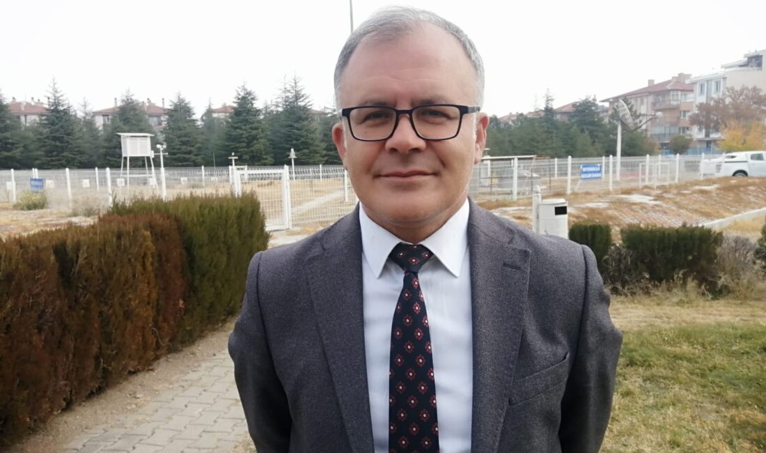 Afyon’da sıcaklıklar 3-5 derece artacak Afyonkarahisar puslu bir Pazartesi’ye uyandı. Hava sıcaklığının mevsim normallerinin üstünde
