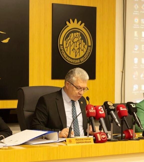 Afyonkarahisar Belediye Meclisi Başkanvekili Dr. Kemal Demirkırkan, AK Parti Afyonkarahisar