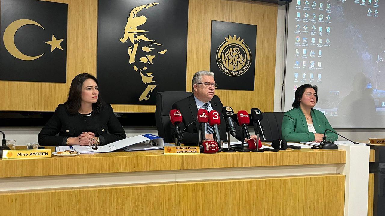 Afyonkarahisar Belediye Meclisi Üyesi ve Birinci Başkanvekili Dr. Kemal Demirkırkan,