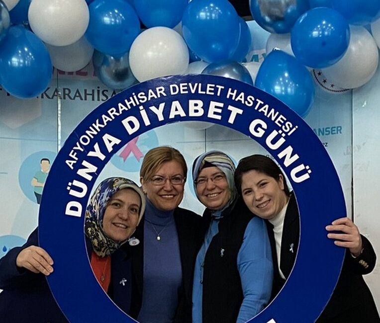 Dünya Diyabet Günü nedeniyle Afyonkarahisar Devlet Hastanesi’nde etkinlik gerçekleştirildi.