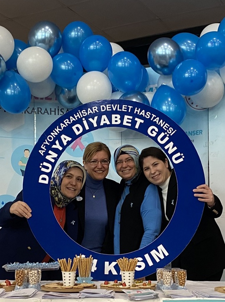 Dünya Diyabet Günü nedeniyle Afyonkarahisar Devlet Hastanesi’nde etkinlik gerçekleştirildi.