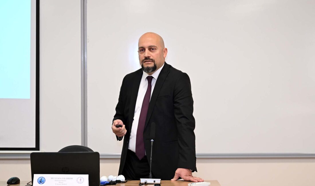 Afyon Kocatepe Üniversitesi (AKÜ) Turizm Fakültesi tarafından “Otel İşletmeciliğinde E-Ticaret